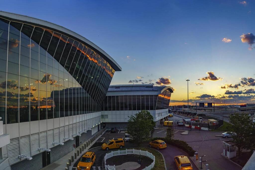 Swj 2nd - Times Sq, Brooklyn Bridge, Lga In 15 Min Apartment