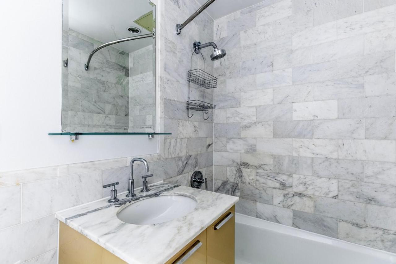 Apartment Murray Hill 1br W Gym Laundry Rooftop Nyc-1305 New York