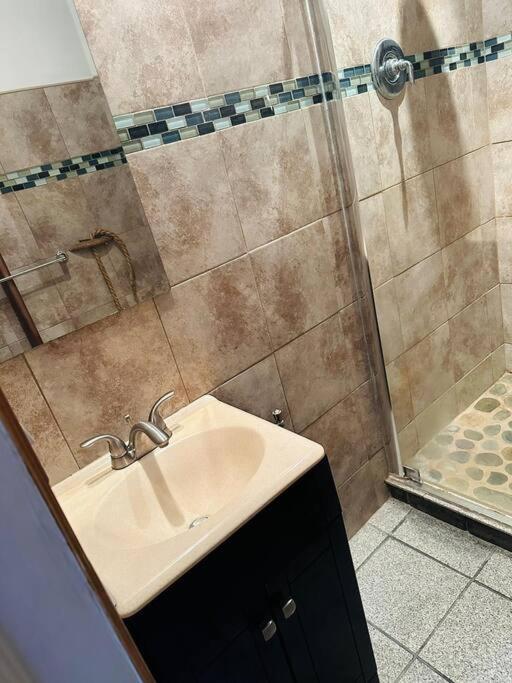Two Bedroom Excellent Location Apartment New York