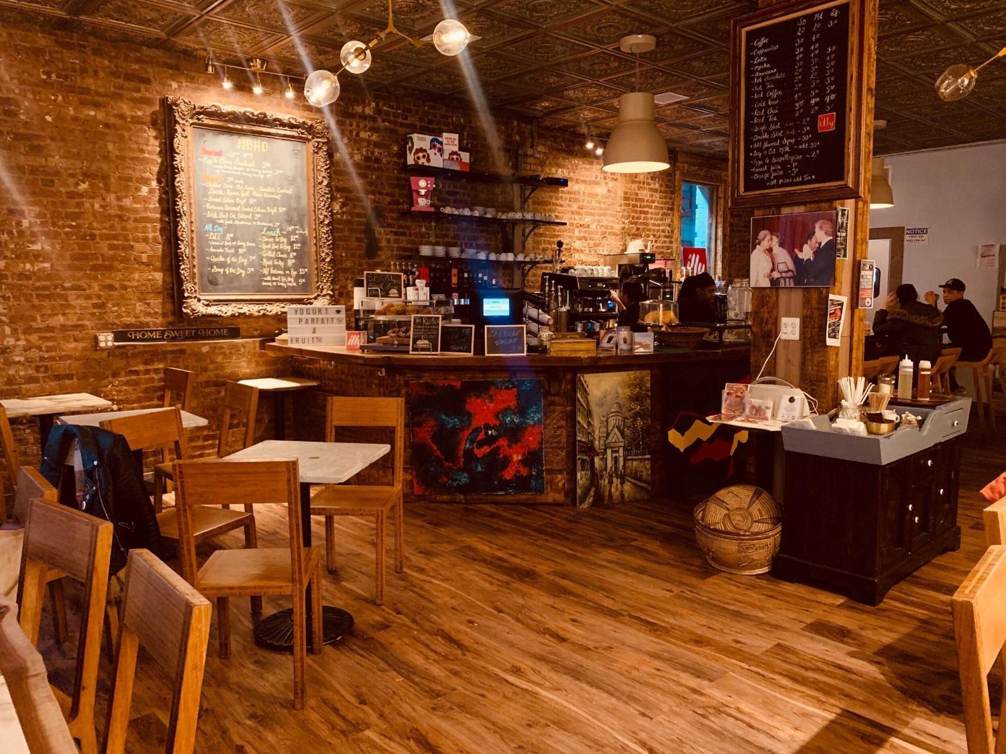 Large In Charming Townhouse Homestay New York