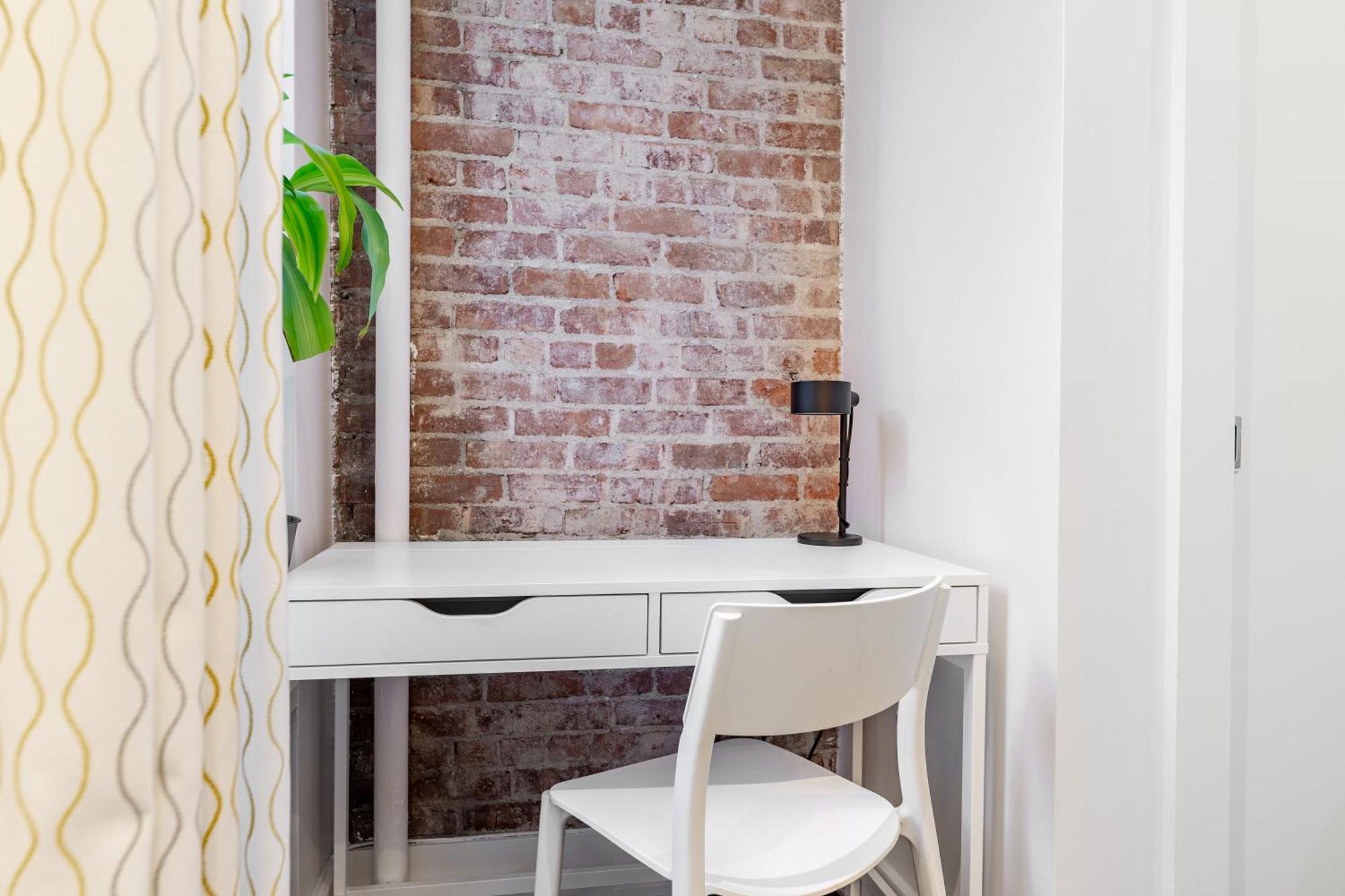 Explore The Authentic Designers 2bd In Hudson Yards Apartment *