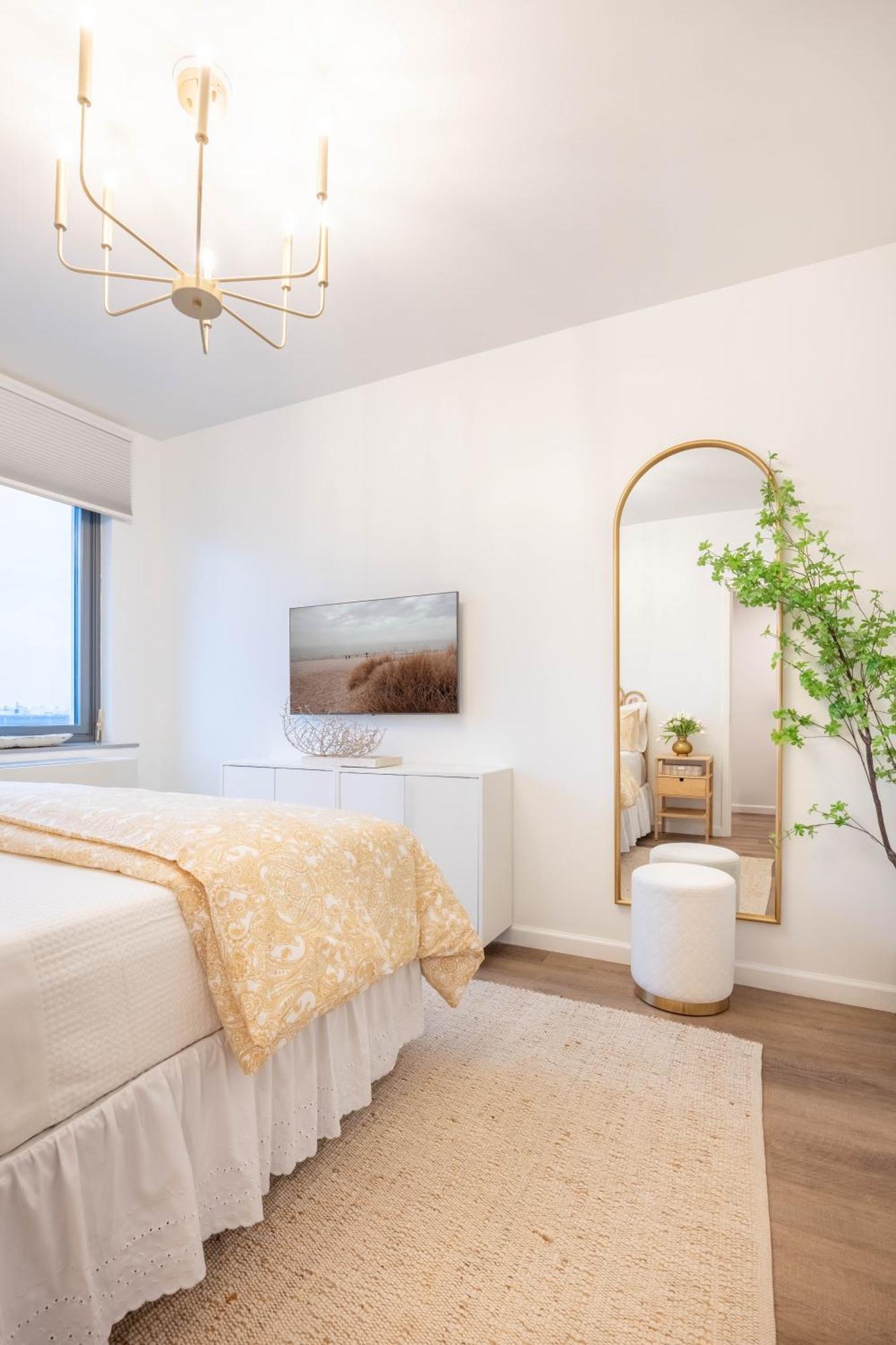 Apartment Designer Apt For 6, City Views, Near Times Square! *