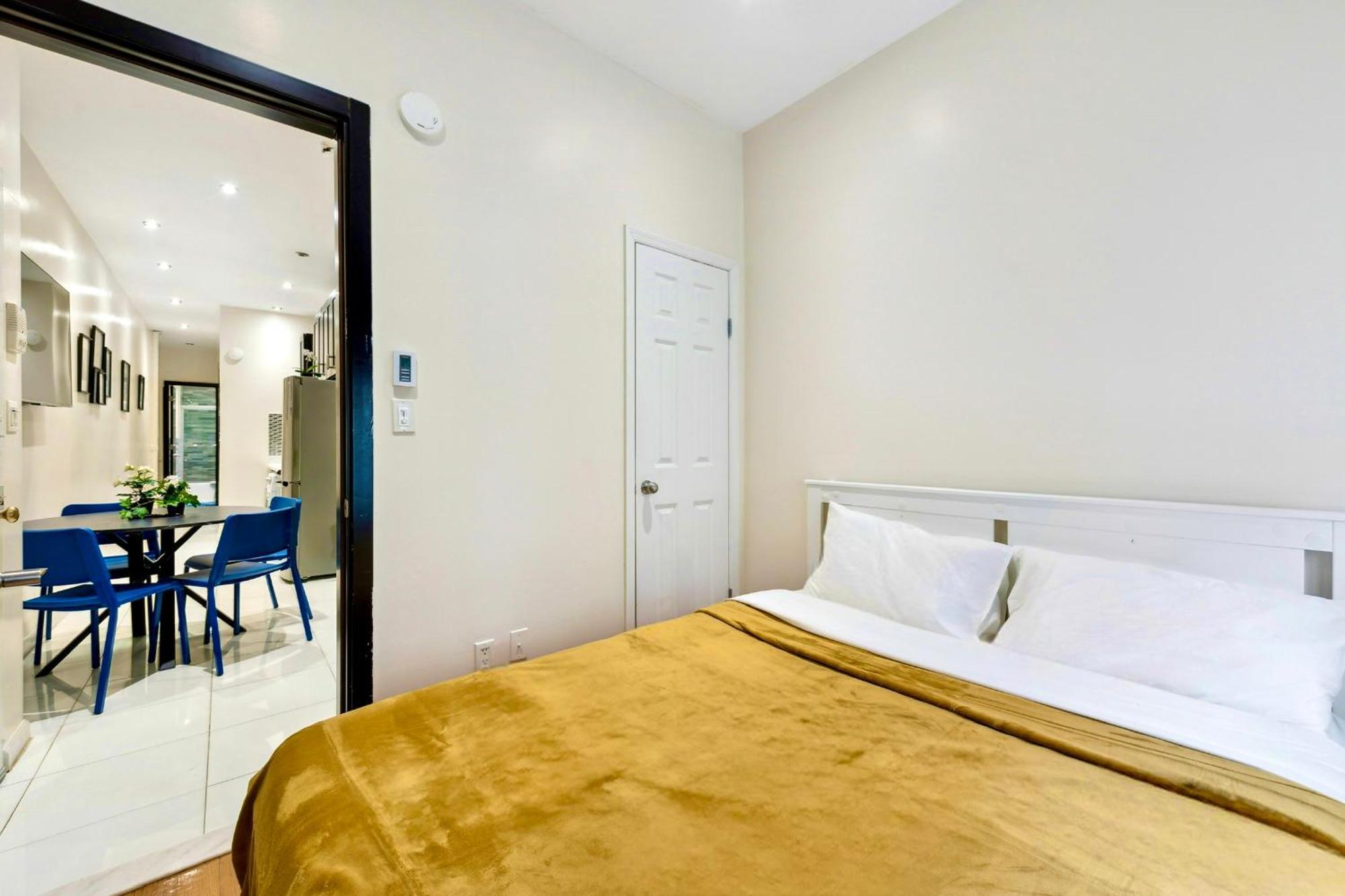 & Cozy 2 Bd In Manhattan New York