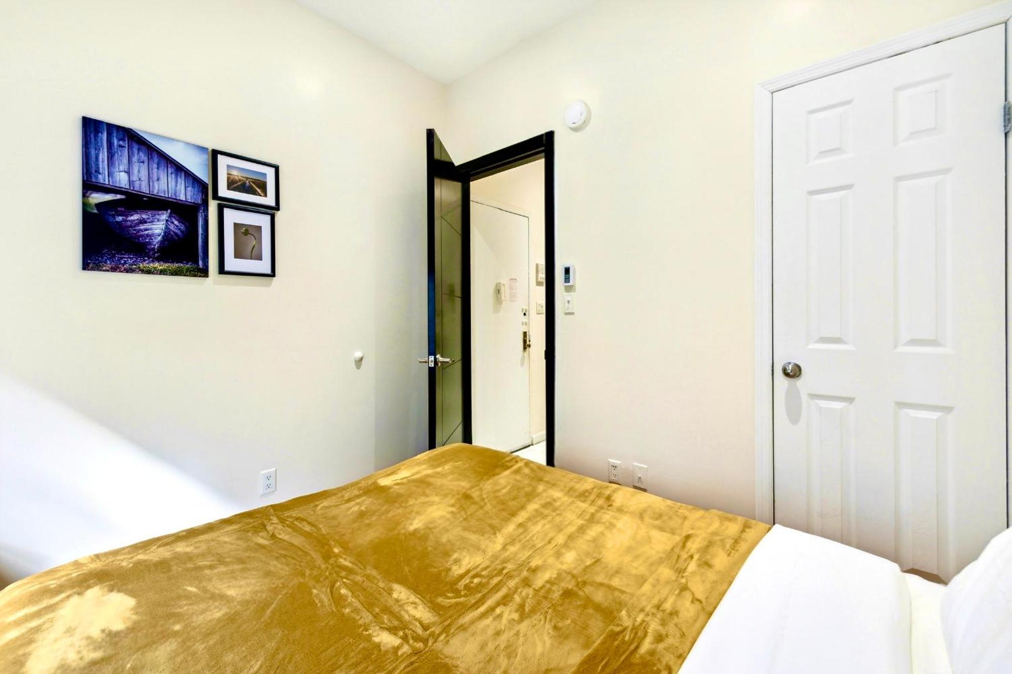 & Cozy 2 Bd In Manhattan * New York