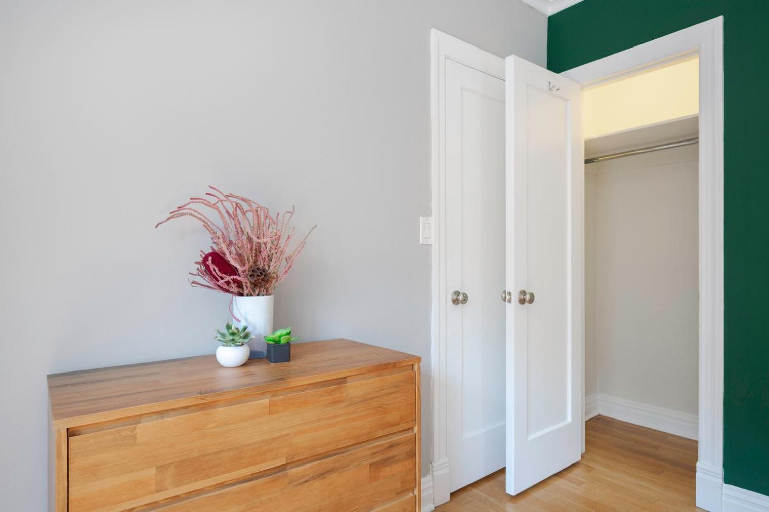 Gorgeous Roomy W Village 1br W Doorman Nyc-131 Apartment New York