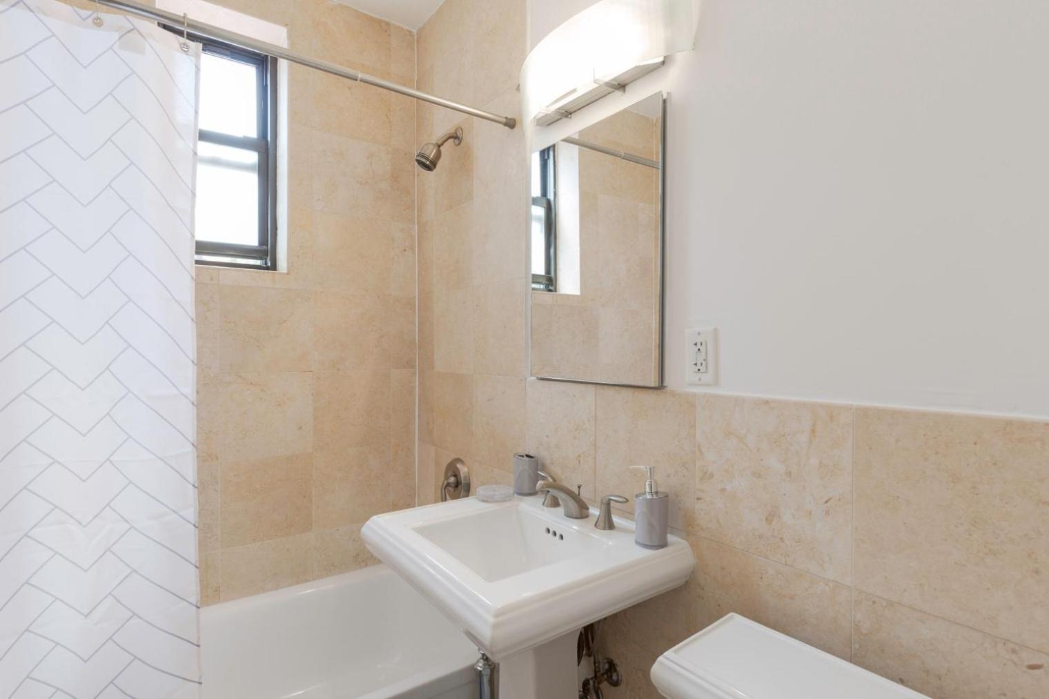 Apartment Gorgeous Roomy W Village 1br W Doorman Nyc-131 *