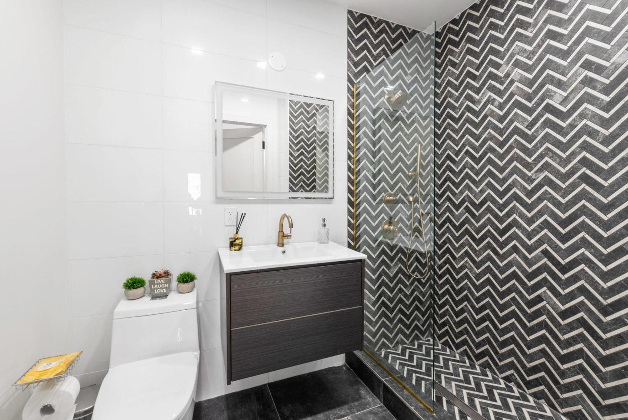 Notch 2br & 2ba Minutes From Park In Upper East Side Apartment *