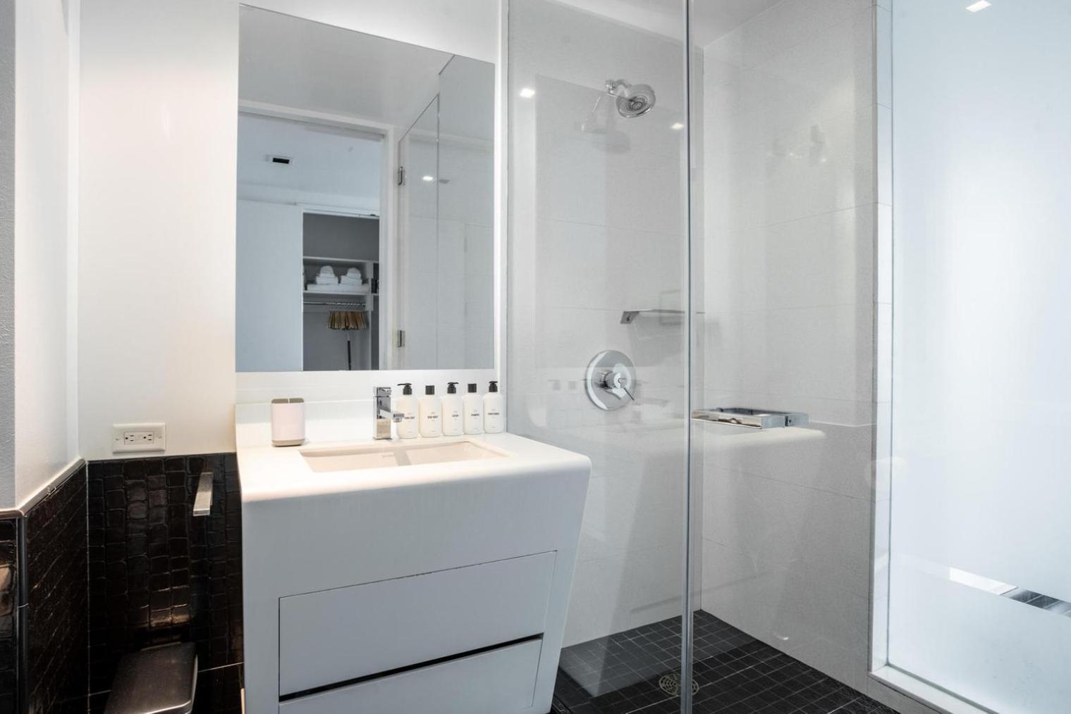Tribeca W Elevator Nr World Trade Center Nyc-1357 Apartment