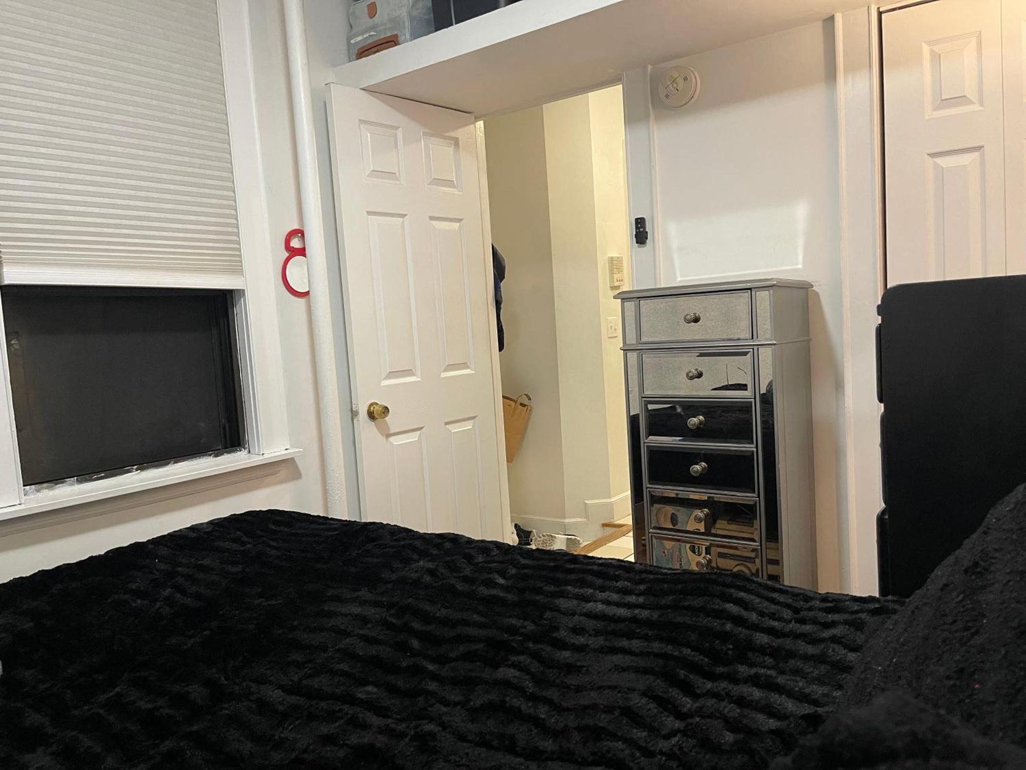 Upper East Side 1 Bedroom Apartment