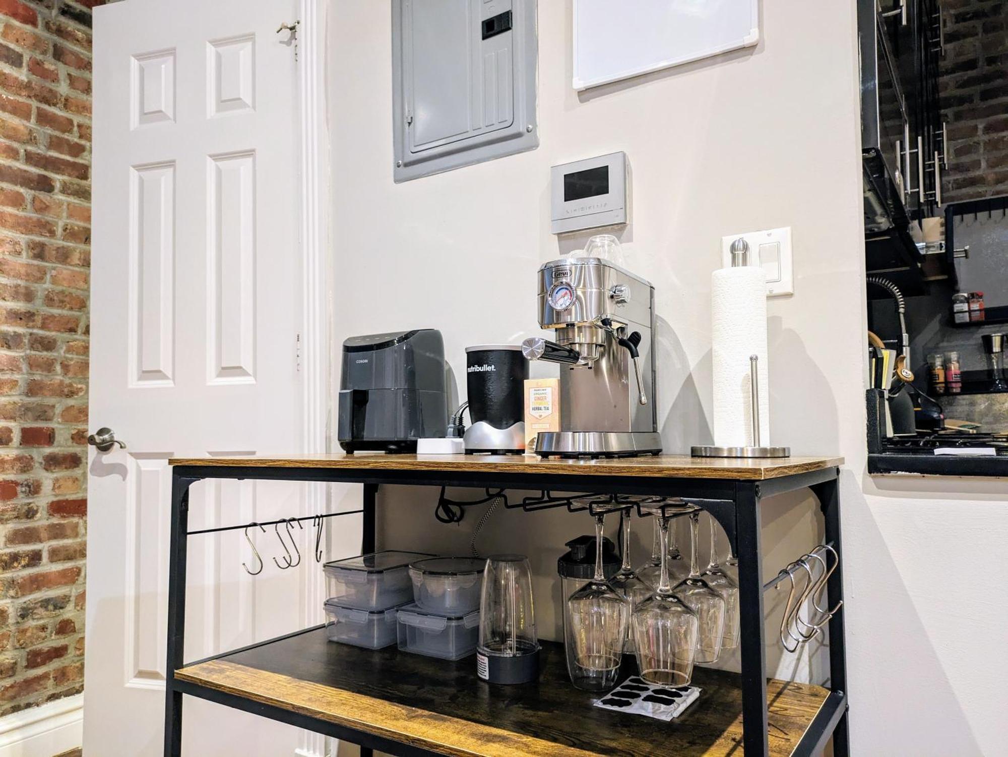 Lovely At 3 Bedroom At The Heart Of East Village