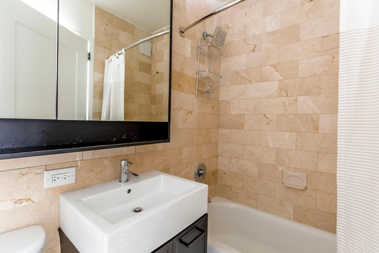 Fidi 1br W Game Resident-only Speakeasy Nyc-1346 Apartment