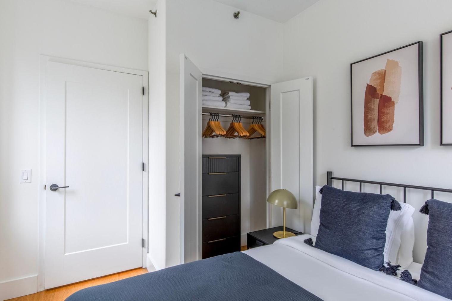 Fidi 1br W Game Resident-only Speakeasy Nyc-1346 Apartment *
