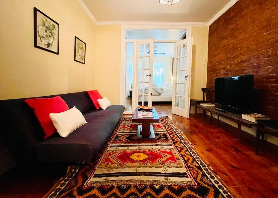 Apartment House On Henry - Private 1 Bedroom