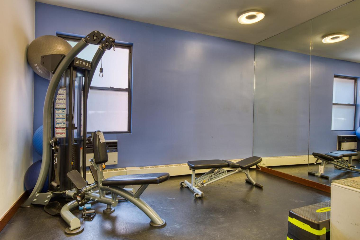 Apartment Midtown E 1br W Wd Doorman Nr Park Nyc-532 *