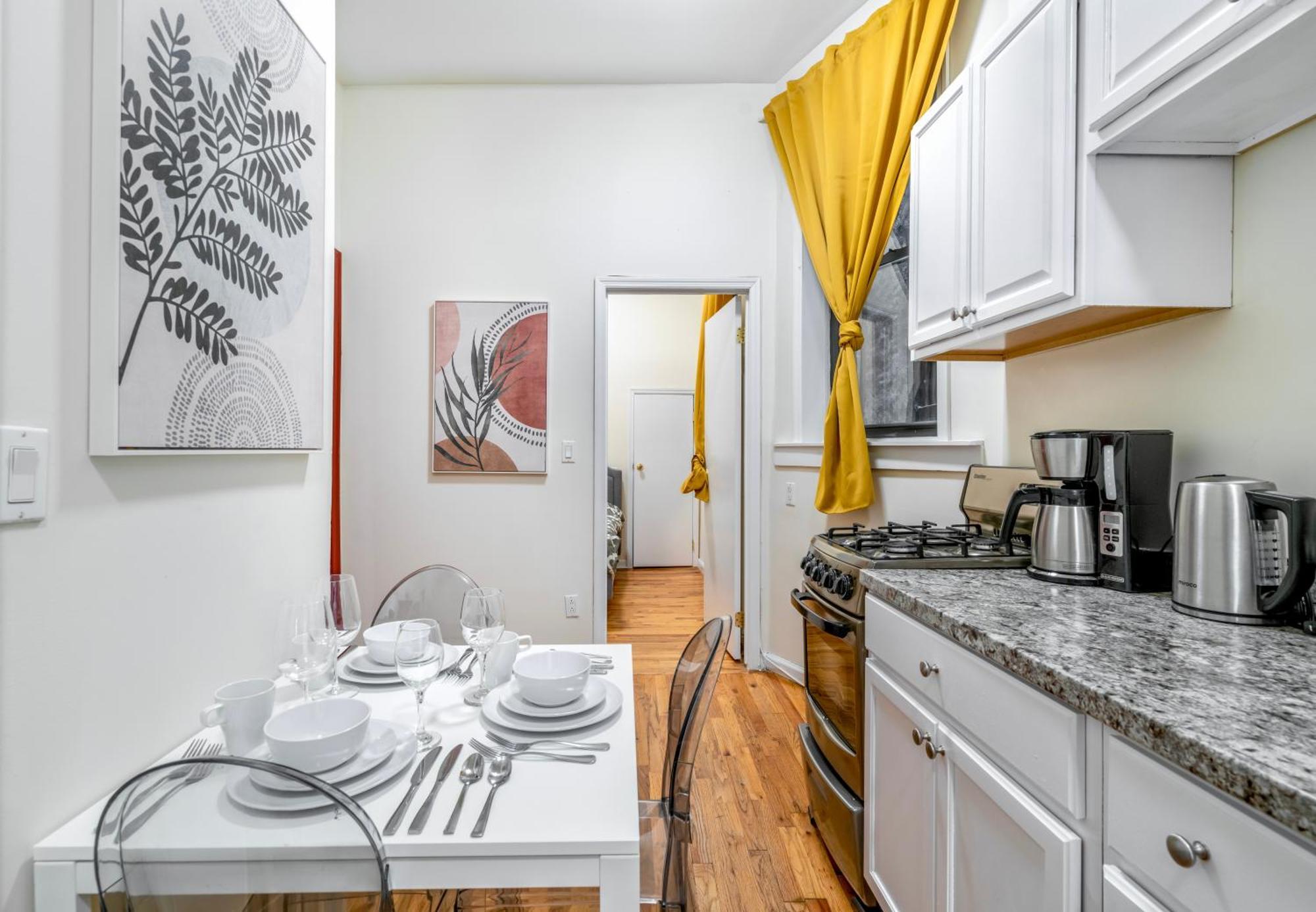 2 Bedroom Hidden Upscale Oasis New York
