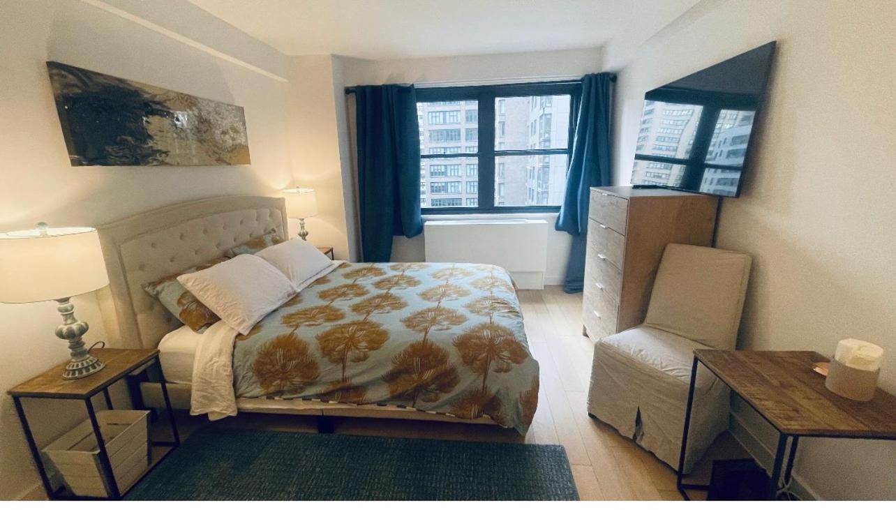 Unique Place In Midtown Nyc Apartment