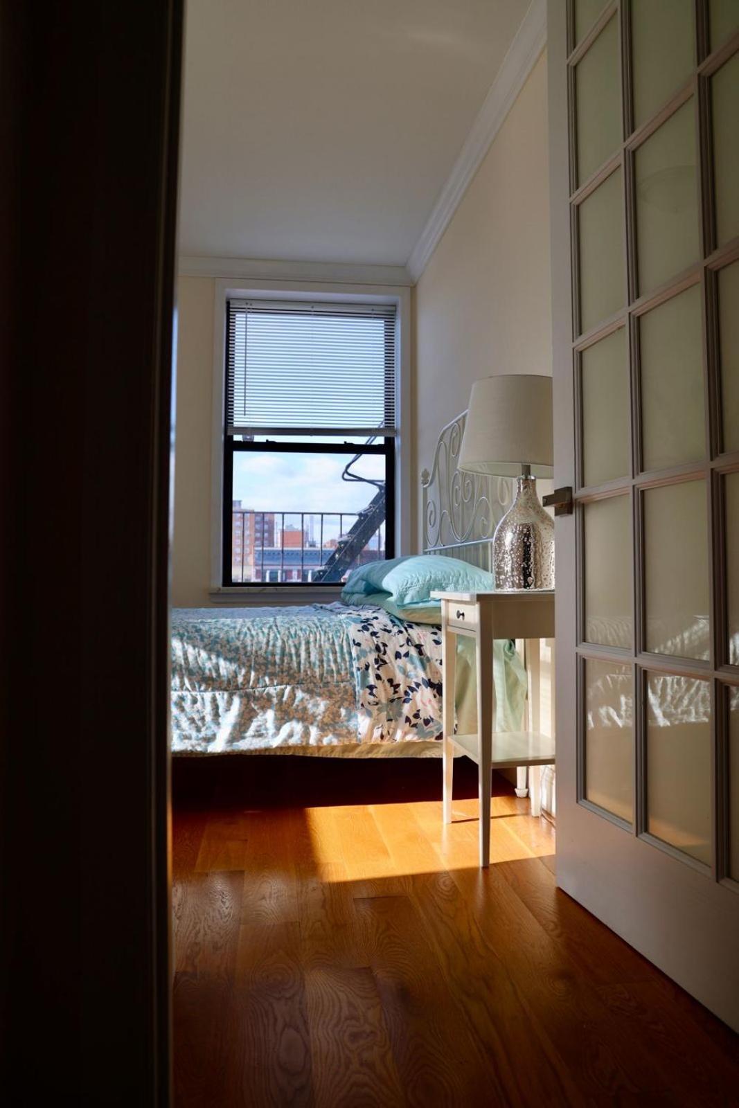 Apartment Modern In By Central Park *