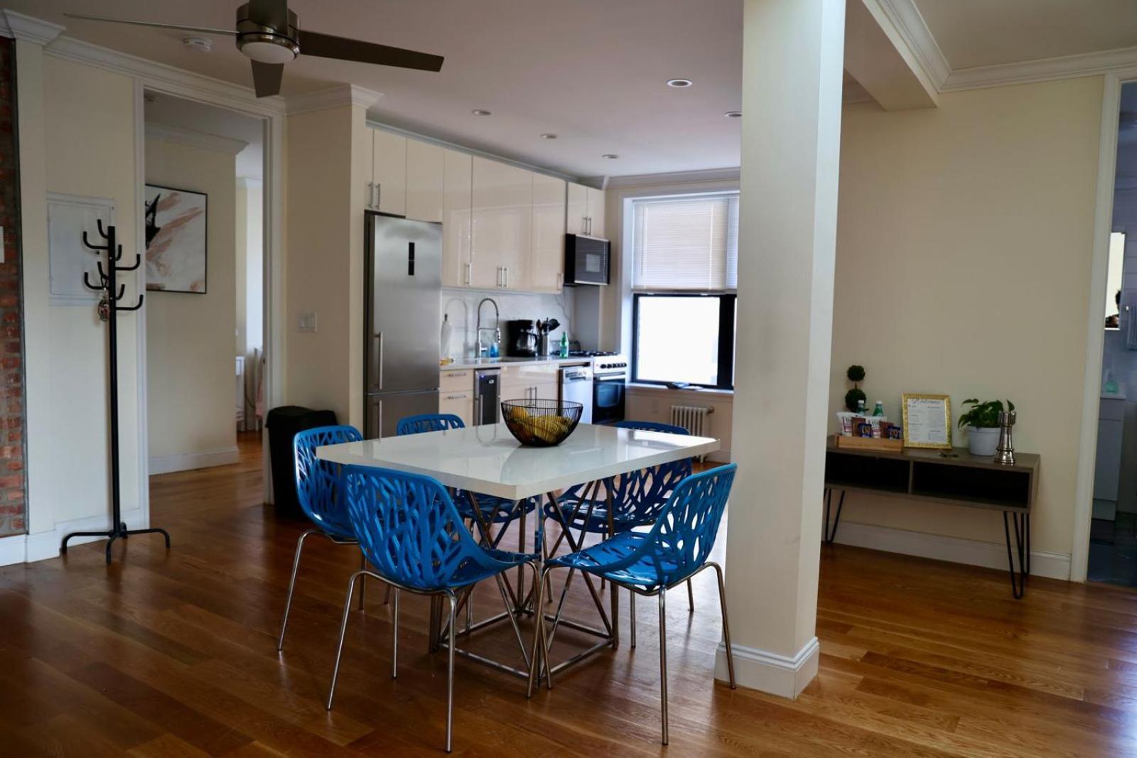 Apartment Modern In By Central Park *