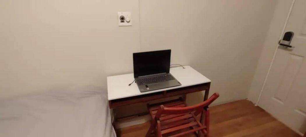 Affordable And Central Williamsburg Private Bedroom