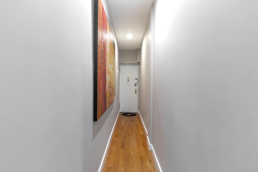 Renovated Lower Eastside 2br Washer Dryer Apartment New York