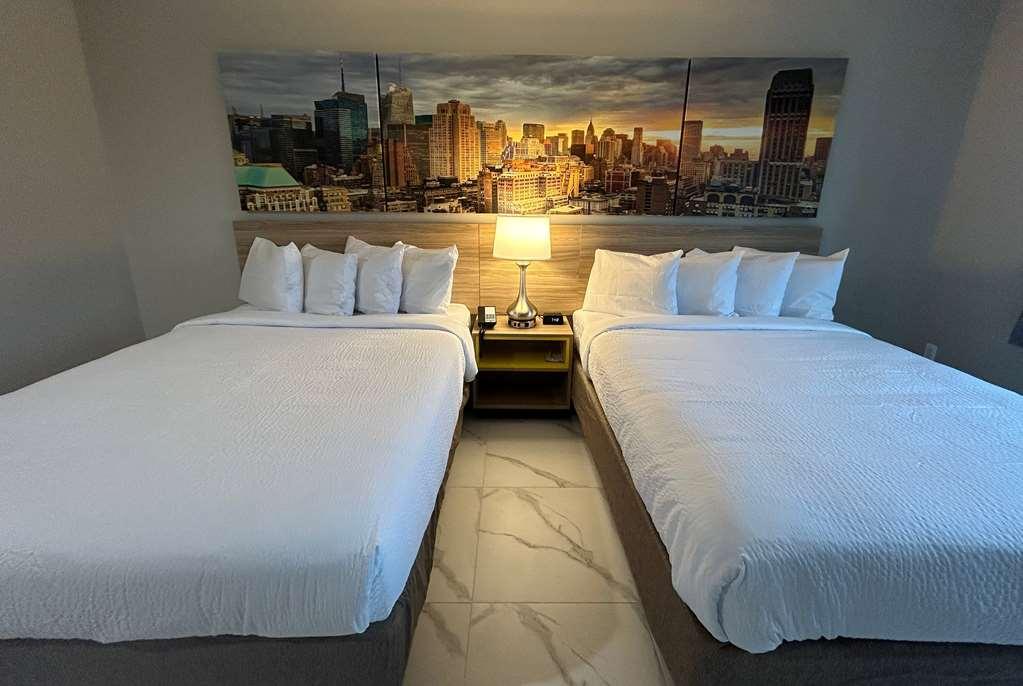 Days By Wyndham Staten Island Hotel *