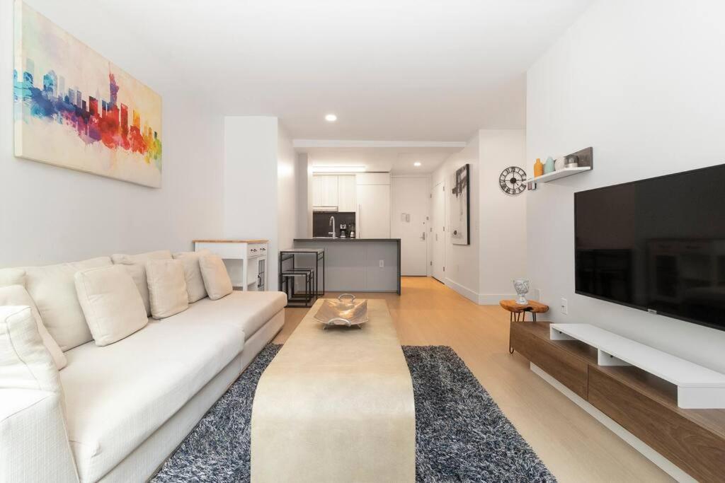 Lux Designer Nomad 1br Doorman! New York