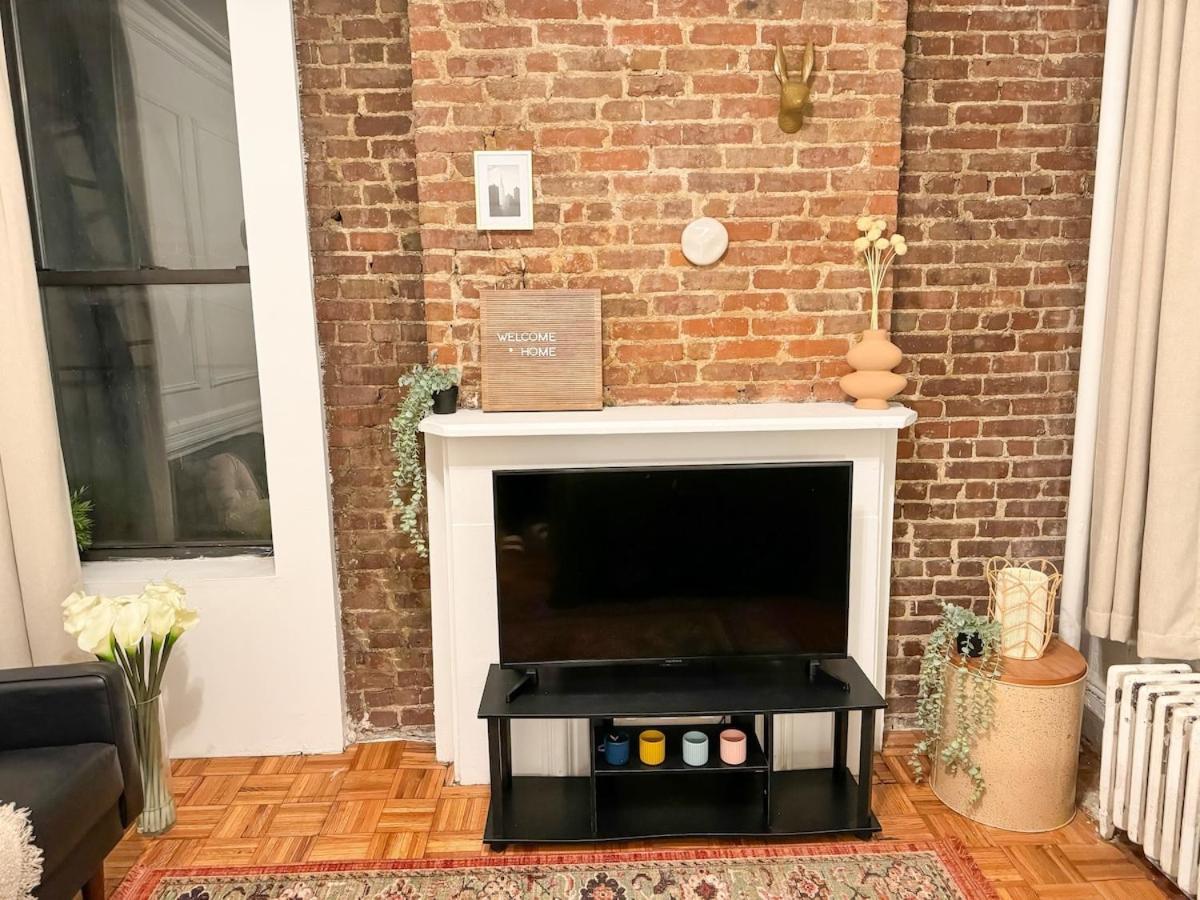 Apartment 89-2r 1br Upper East Side *