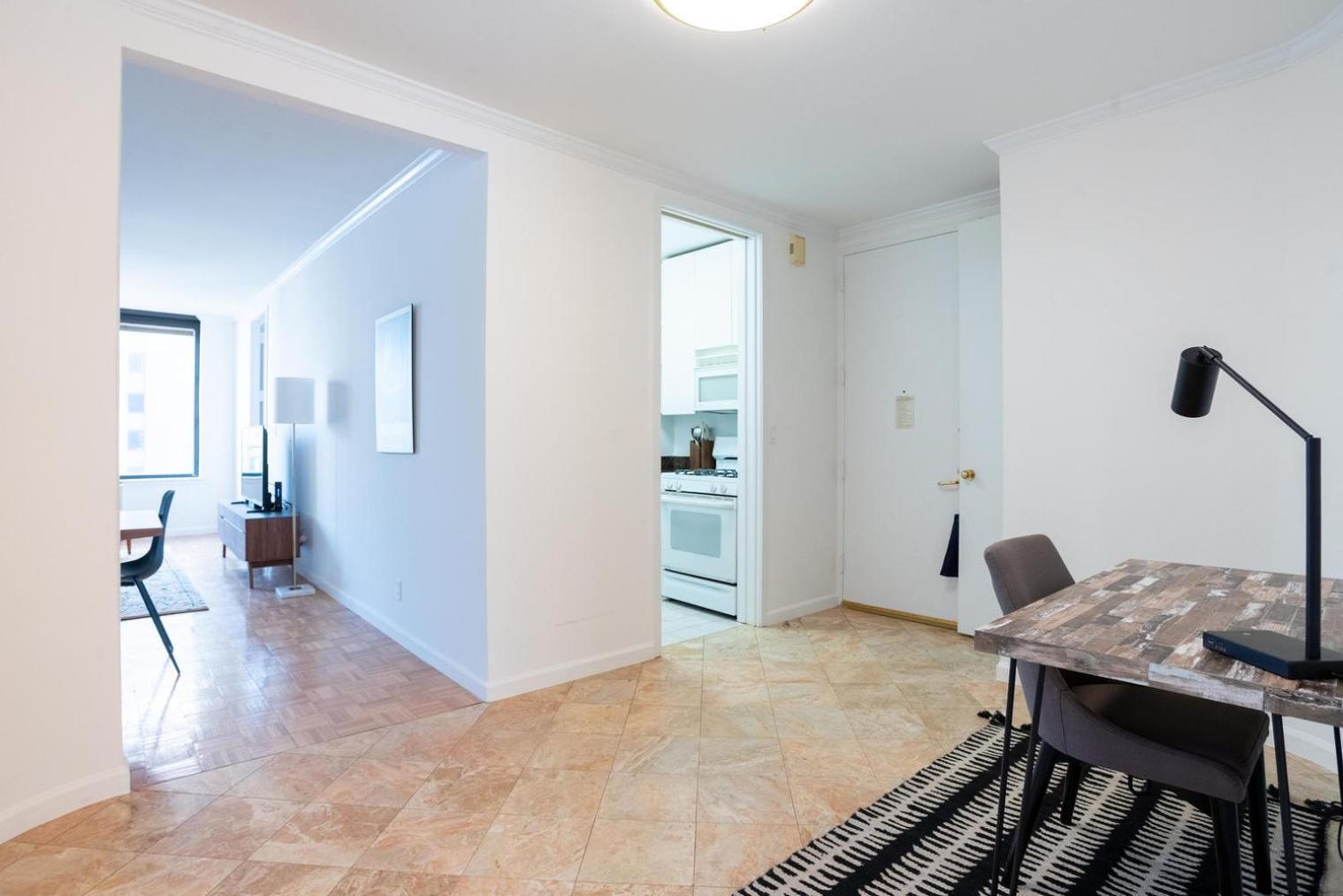 Midtown East 2br W Doorman Gym Nr Bloomingdales Nyc-1352 Apartment *