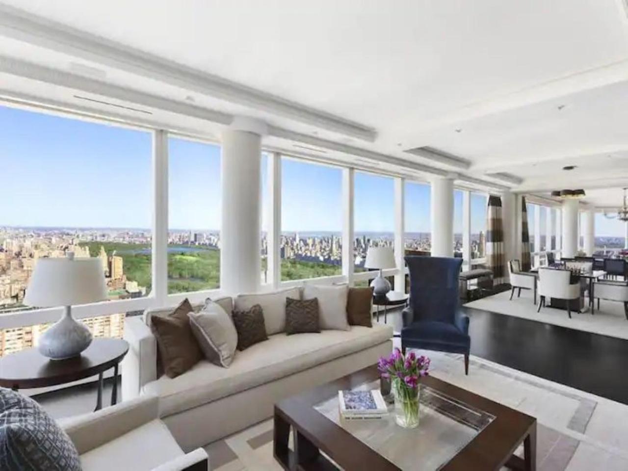 Stunning Views Of Manhattan