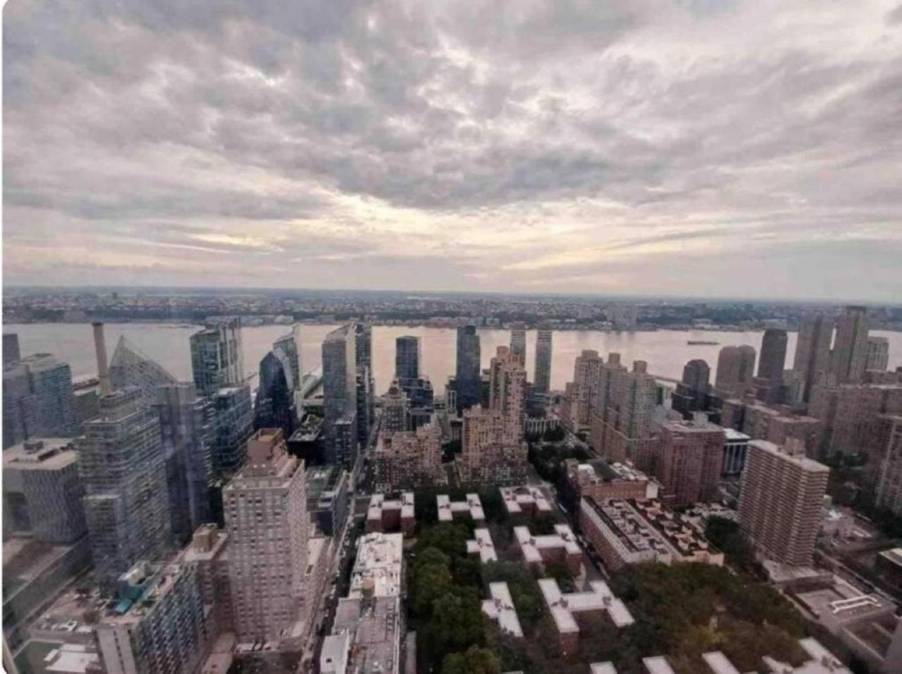 Stunning Views Of Manhattan New York