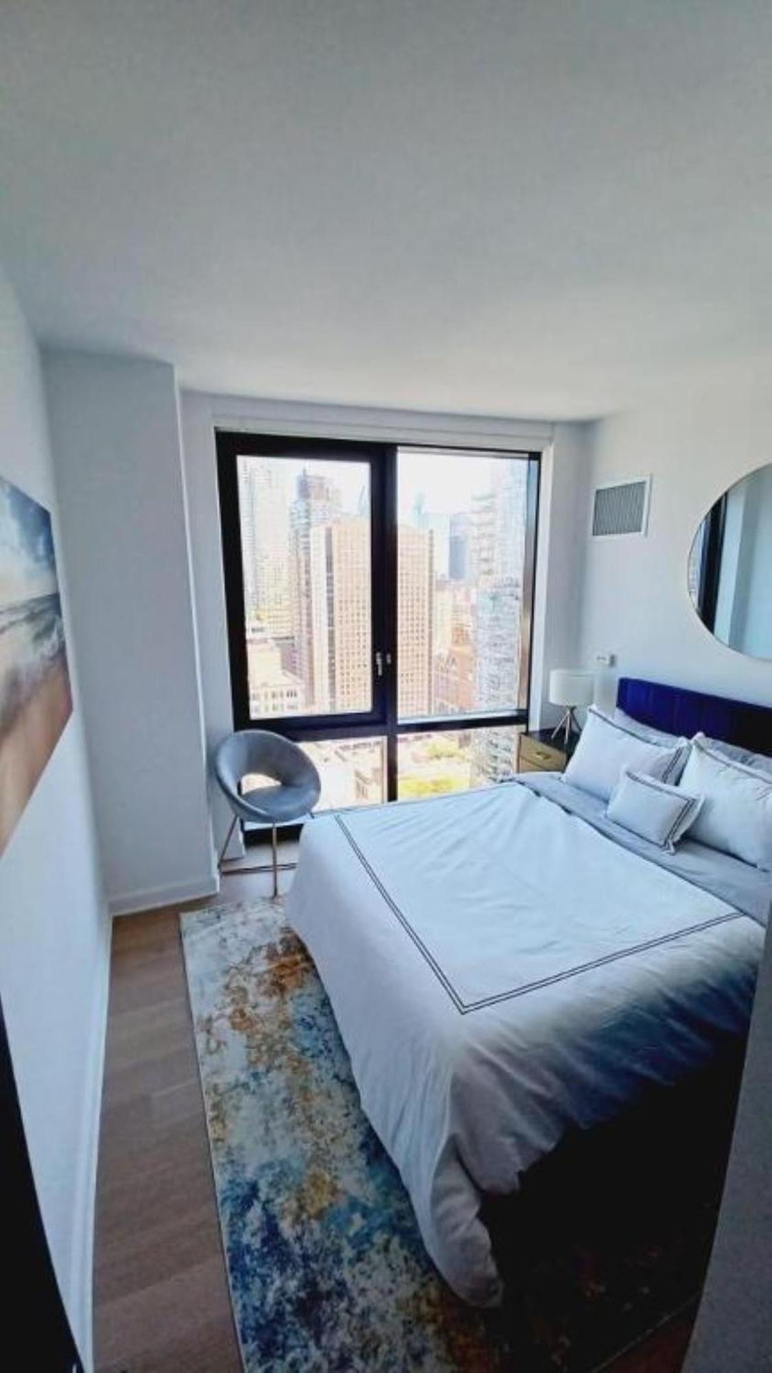 Stunning Views Of Manhattan * New York