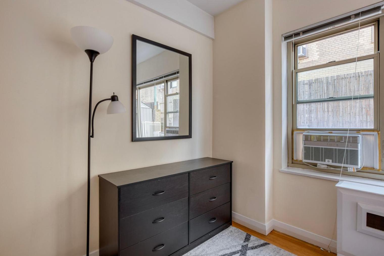 Murray Hill 2br W Wraparound Terrace Nr Park Nyc-1347 Apartment *