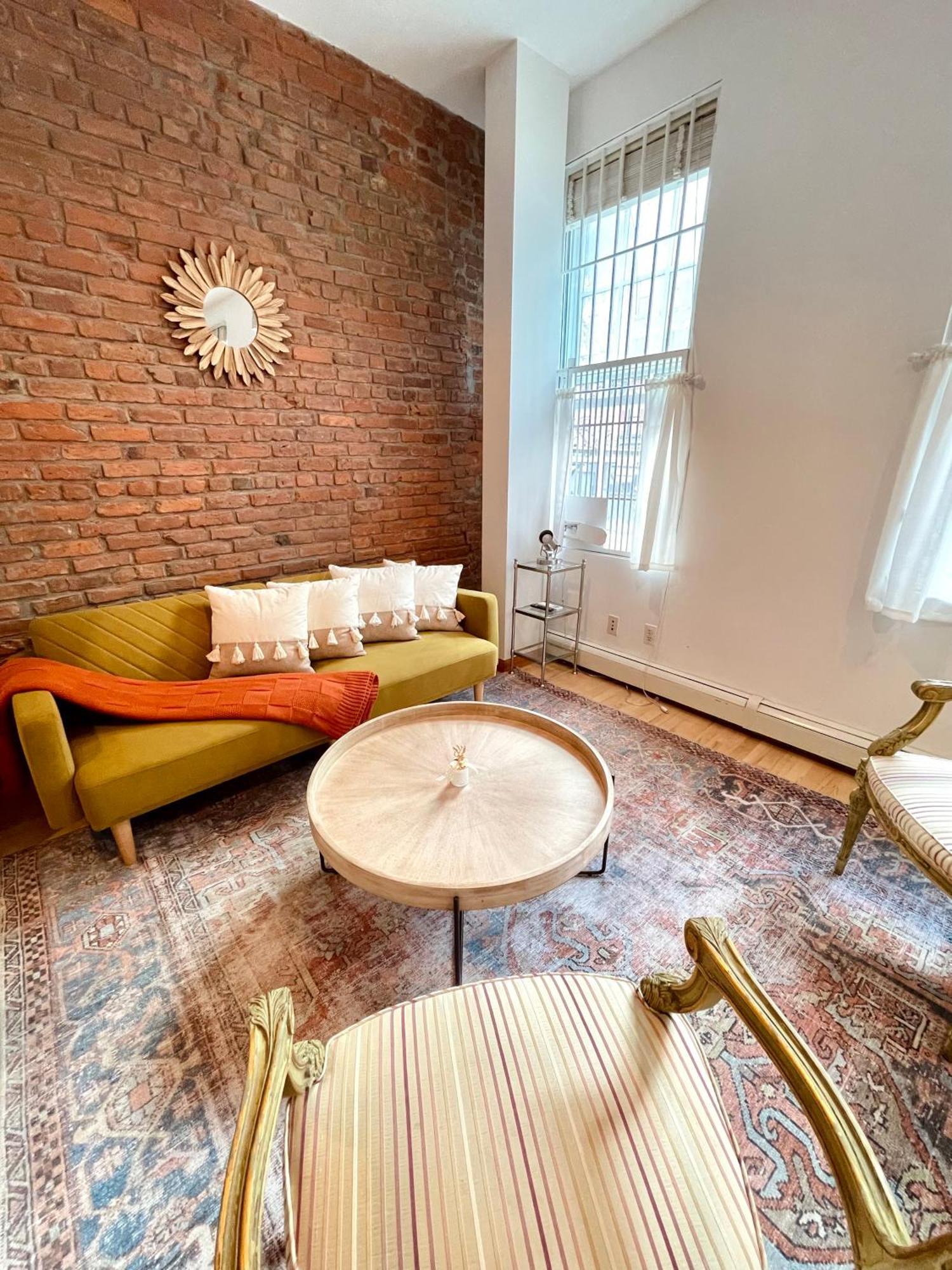 Gorgeous Soho Duplex Brownstone * New York