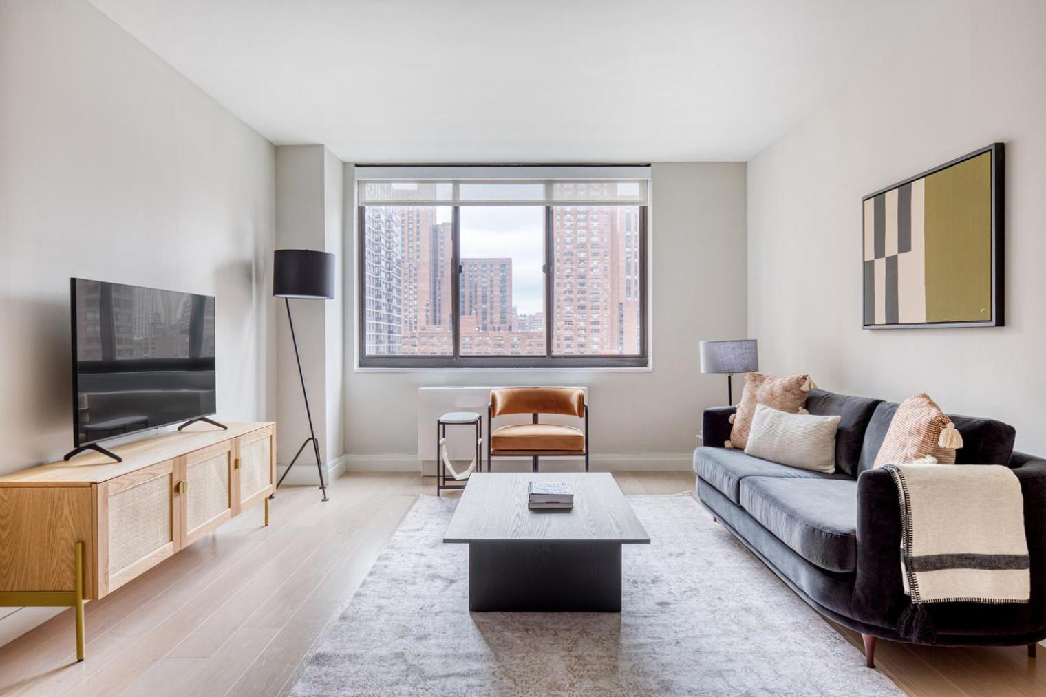 Apartment Ues 2br W Gym Pool Doorman Nr Park Nyc-629 New York
