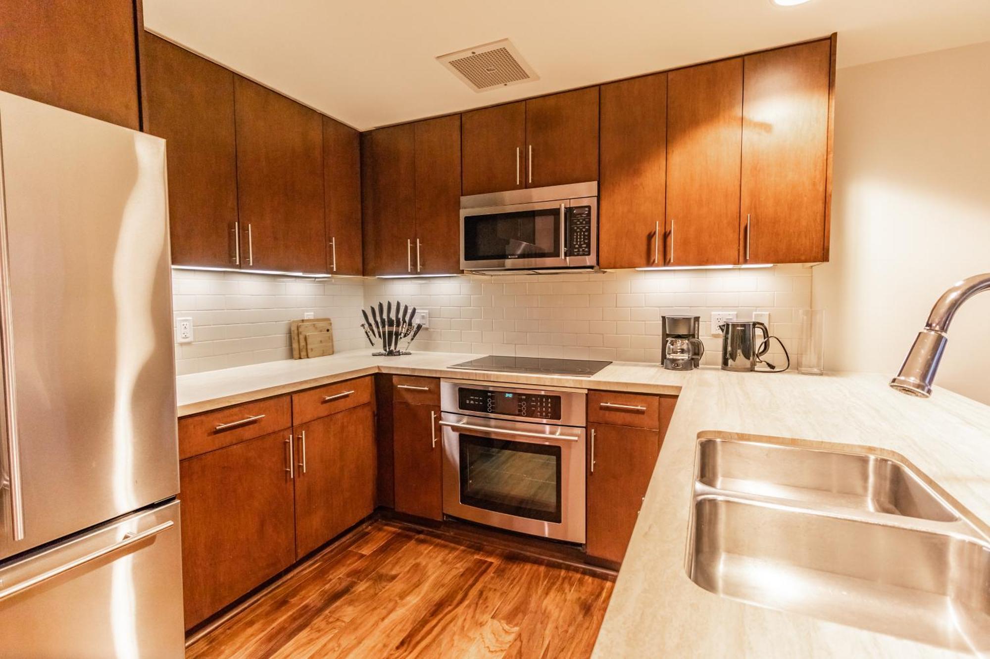 Elegant 2bd 2bath Minutes From Park & Broadway Apartment