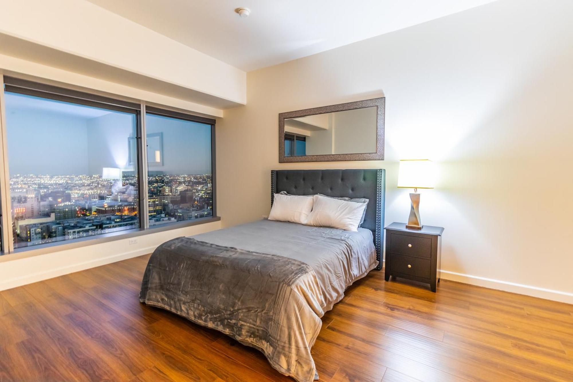 Apartment Elegant 2bd 2bath Minutes From Park & Broadway New York