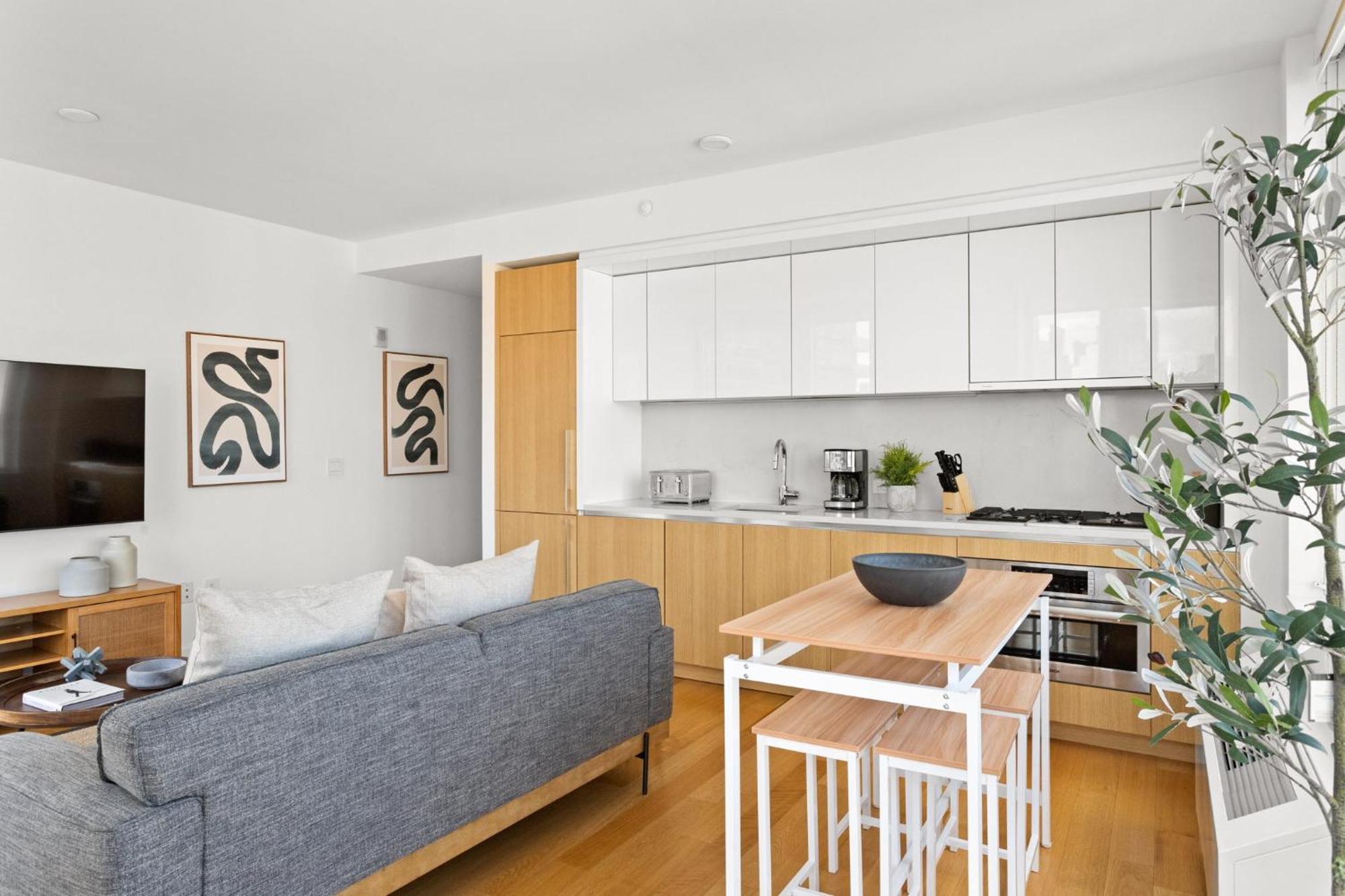 Apartment 1 Bd Luxury With Stunning Views