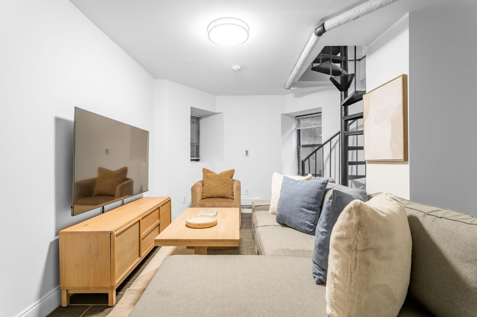 Elegant Chelsea With 3br 2ba Near The High Line *