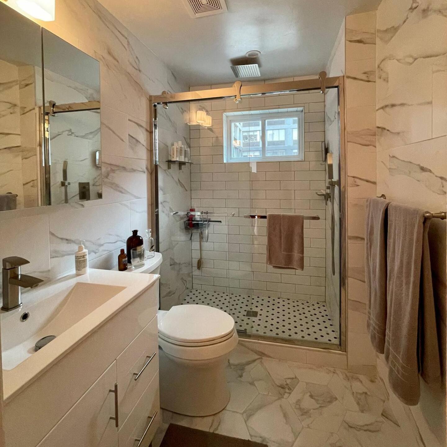 Homestay One Bedroom In My Two Bedroom In Chelsea 23 & 7