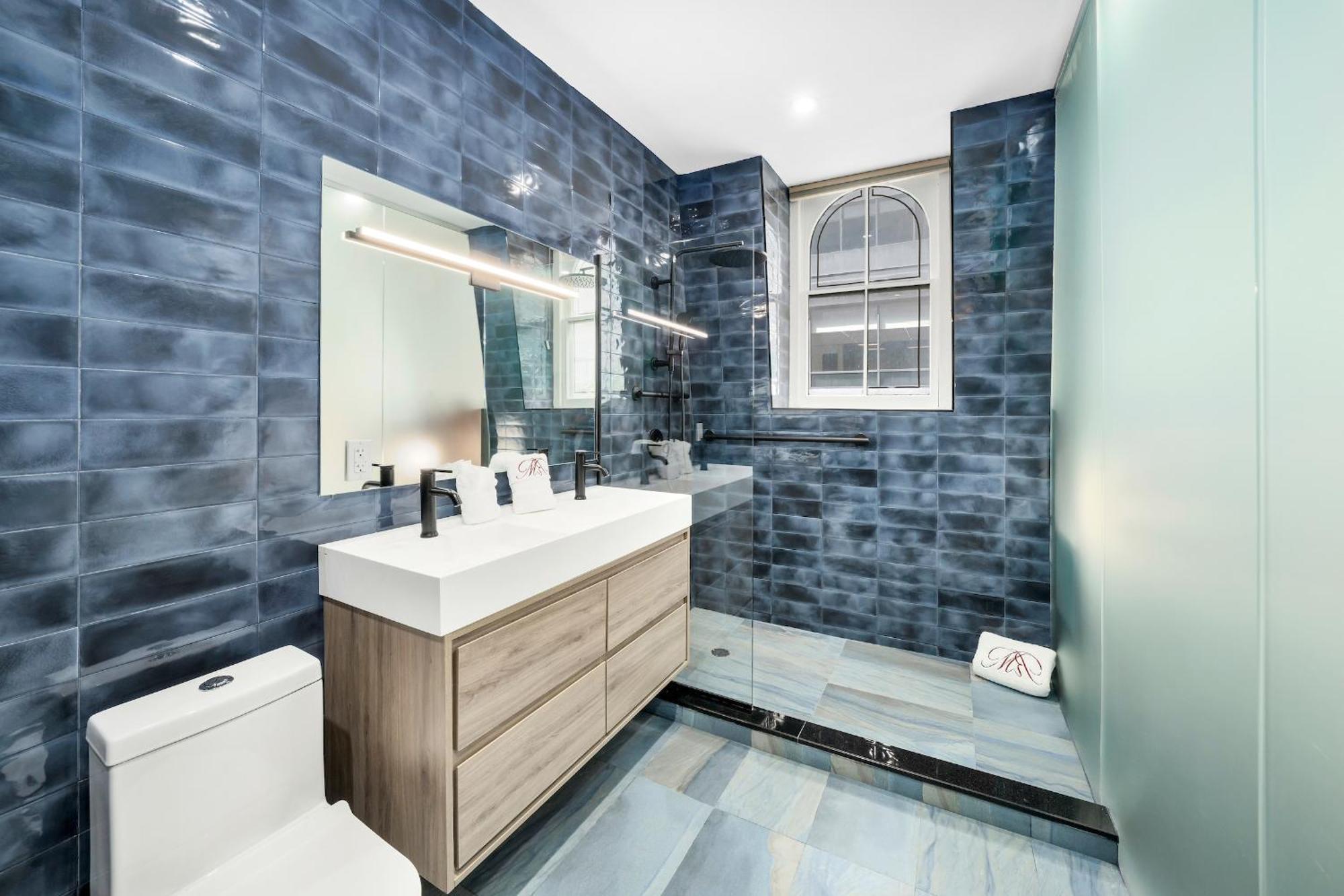 Landmarked Luxury Boutique & Maison Rouge Nyc Holiday home