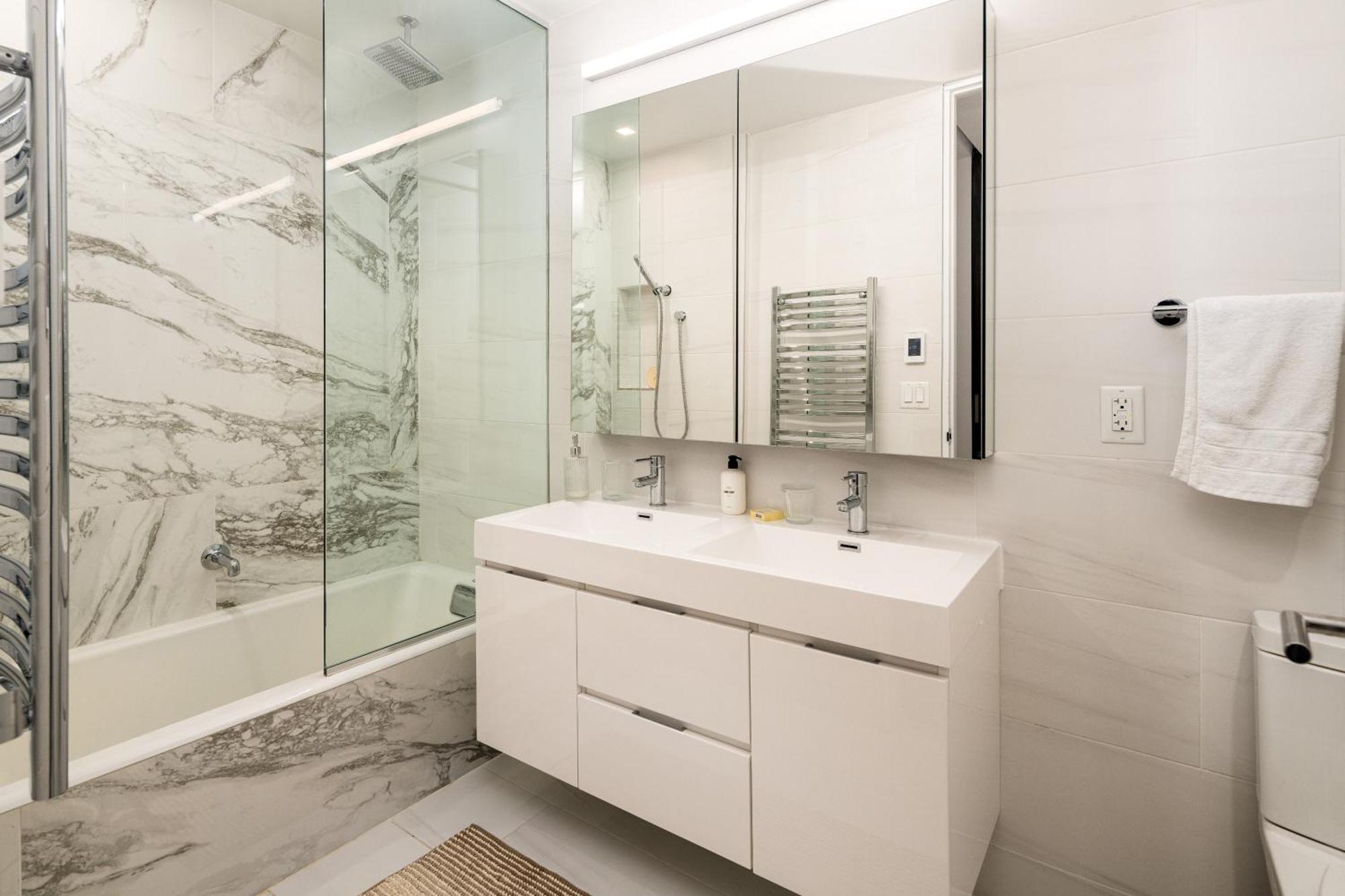 Apartment Luxury Full Floor Chelsea With Washerdryer 2bd
