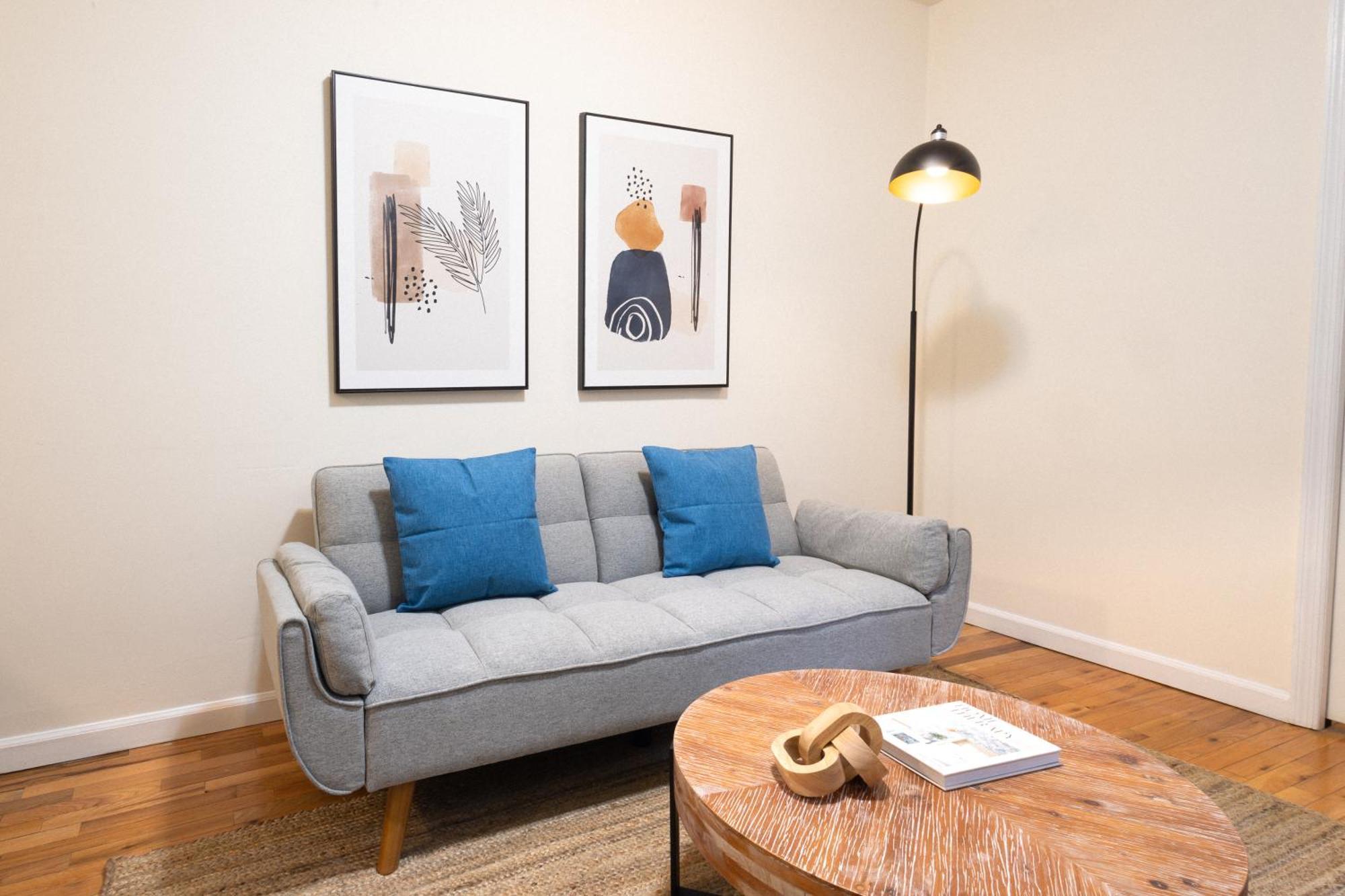 Apartment 2bd 1bth In The Upper East Side! *