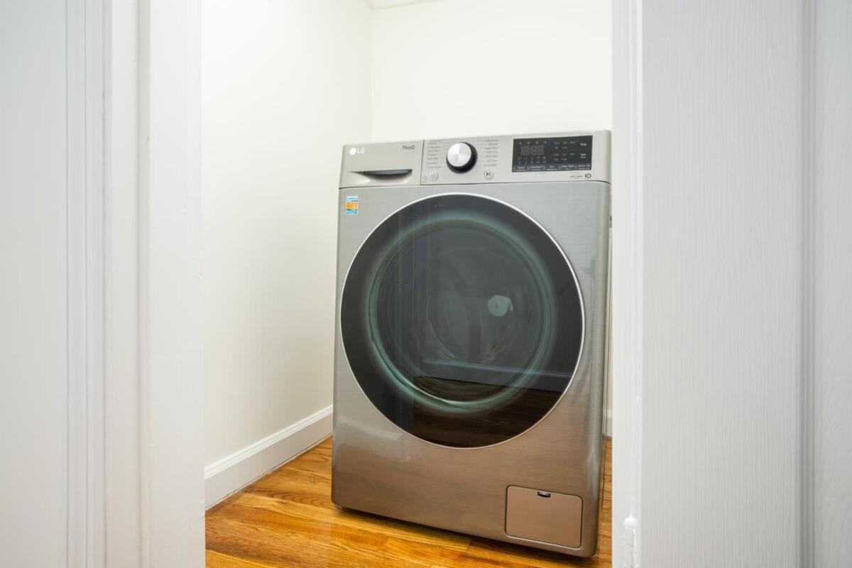 49-3b Newly Renovated 2br Wd Midtown East Apartment New York