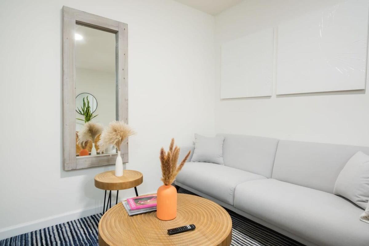 Apartment 49-3b Newly Renovated 2br Wd Midtown East *