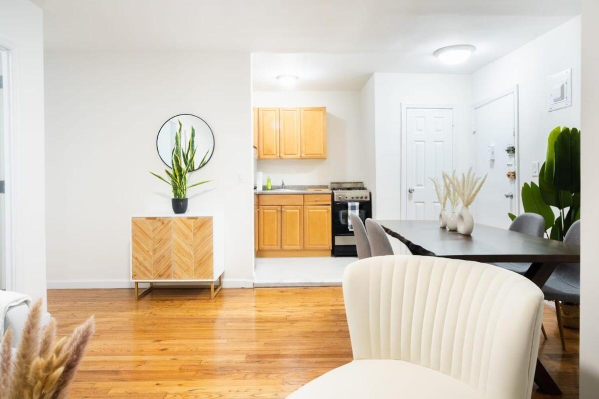 49-3b Newly Renovated 2br Wd Midtown East *