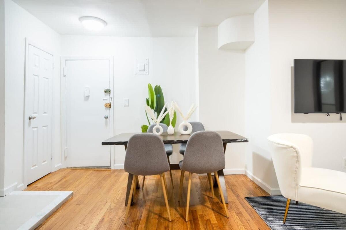 49-3b Newly Renovated 2br Wd Midtown East * New York