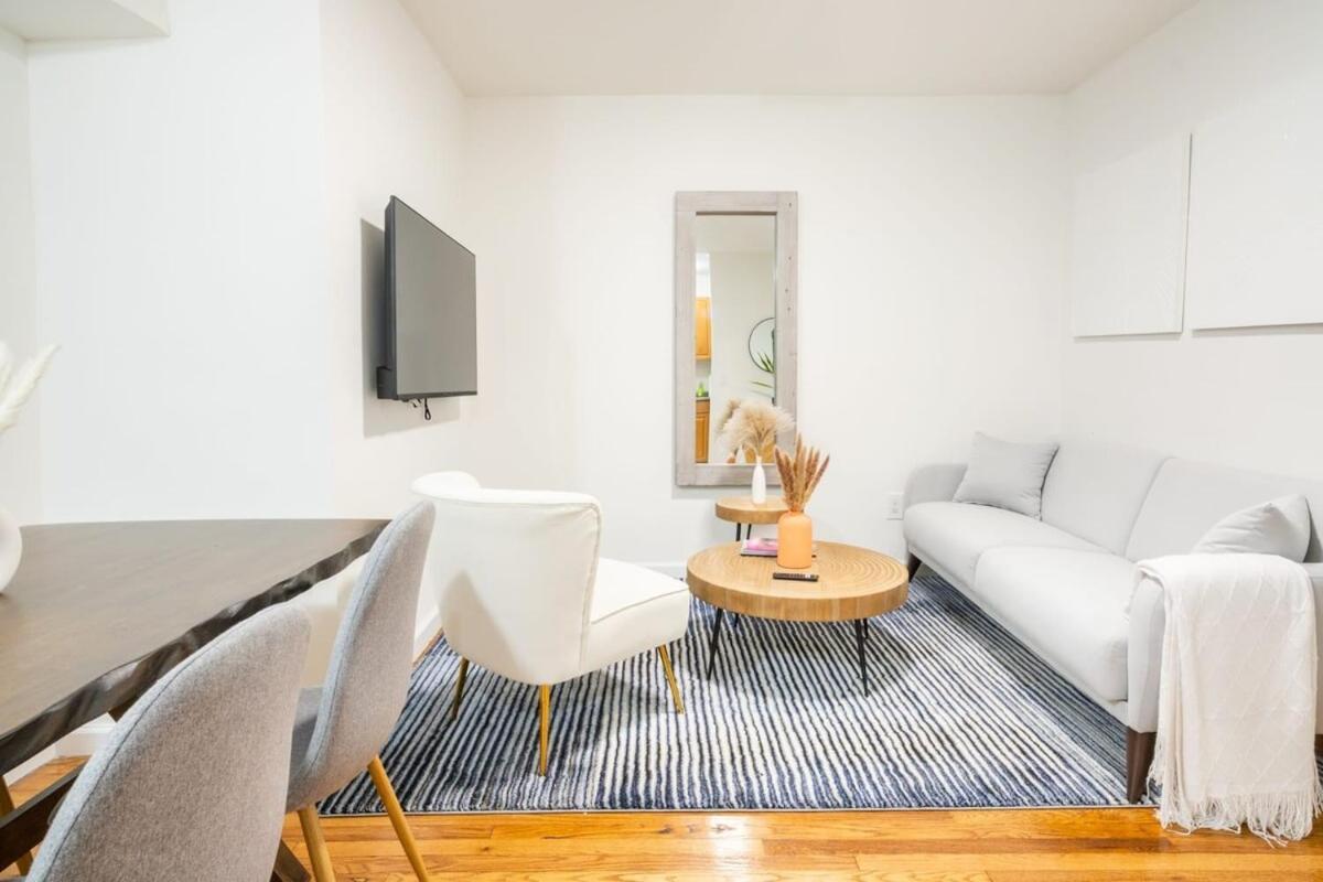 49-3b Newly Renovated 2br Wd Midtown East Apartment *