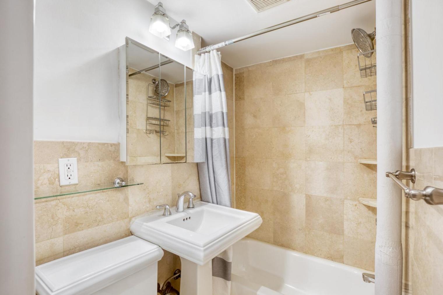 West Village 1br W Wd Nr Restaurants Nyc-1075