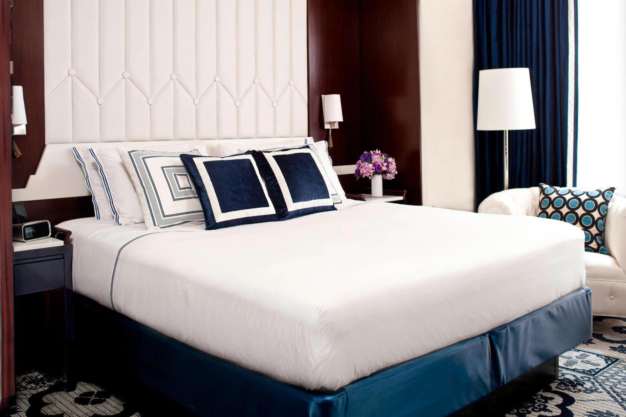 By Marriott Manhattan/central Park