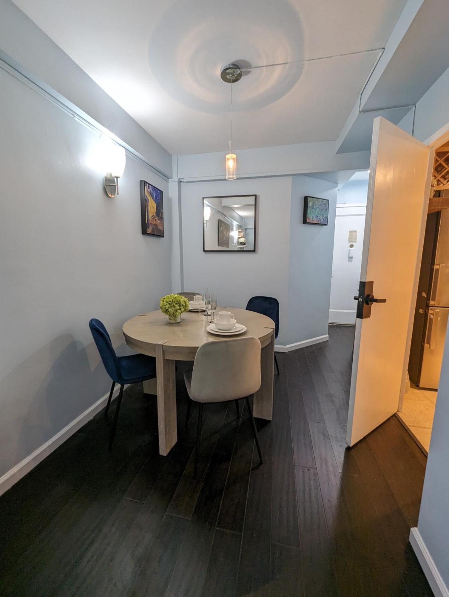 Aparthotel Fully Renovated Manhattan Gem